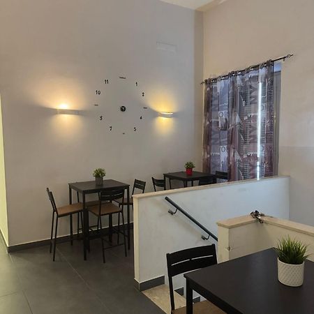 نابولي International Hotels المظهر الخارجي الصورة
