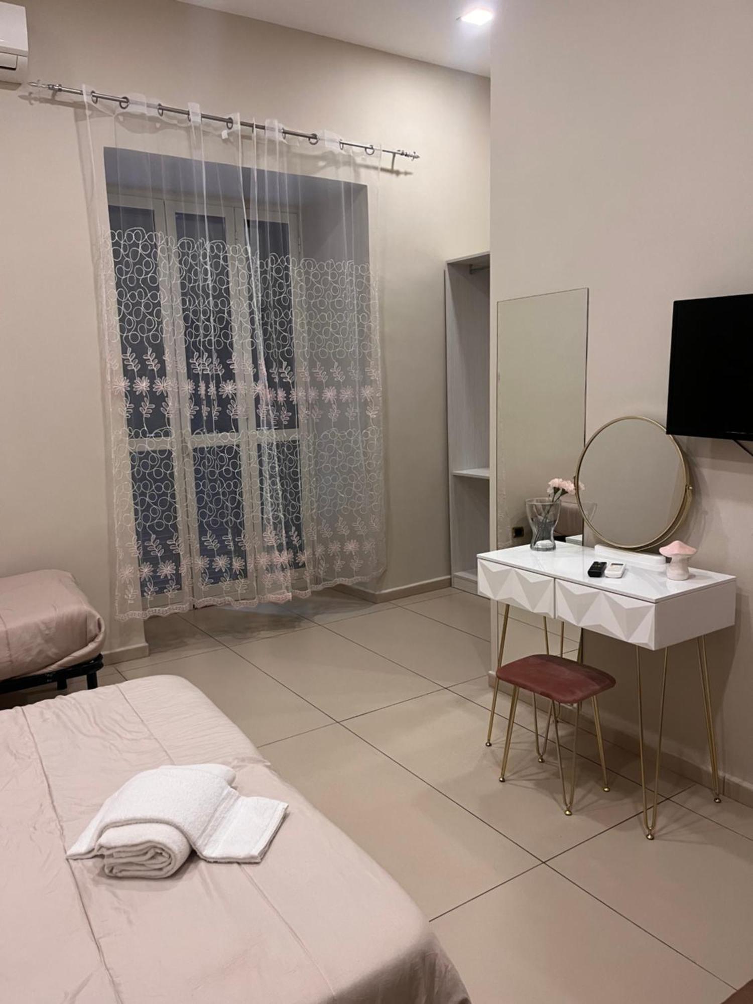 نابولي International Hotels المظهر الخارجي الصورة